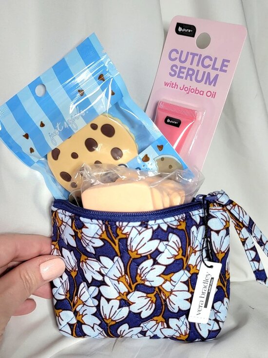 Vera Bradley 7 Piece Packed Mini Cosmetic Stuffed Bag Gift, NWT - Picture 1 of 4